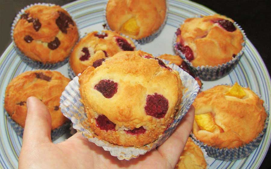 Gyümölcsös, csokis, nutellás muffin – bögrés változat