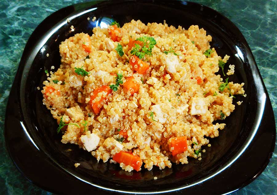 Zöldséges-csirkés quinoa